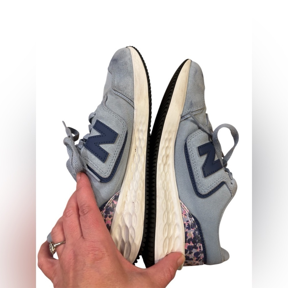 New Balance Women's Fresh Foam X70 V1 shoe size 8 - Picture 6 of 9